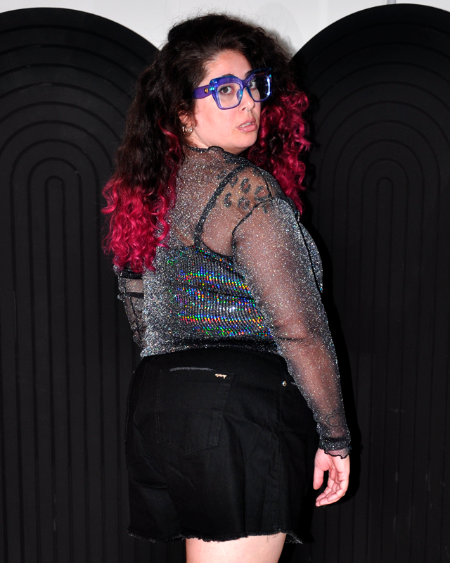 BLUSA PRETA BRILHINHOS