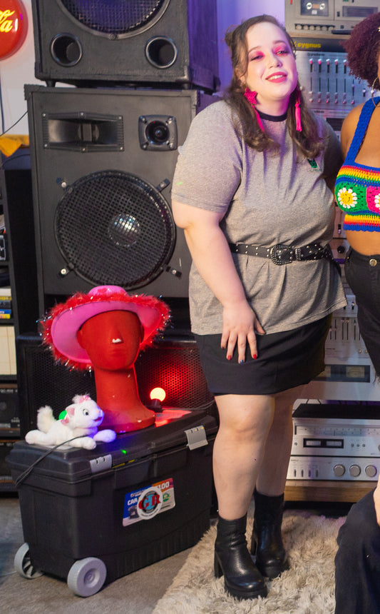 CAMISETA GATA LISTRADA