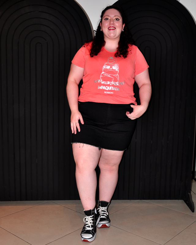 BLUSA GATA IMPAQUITADA GOIABA